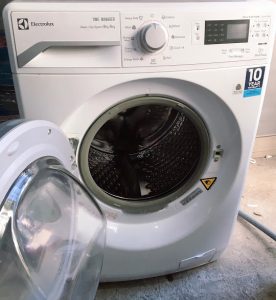 may-giat-electrolux-bao-loi-e21-1