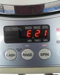 may-giat-electrolux-bao-loi-e21